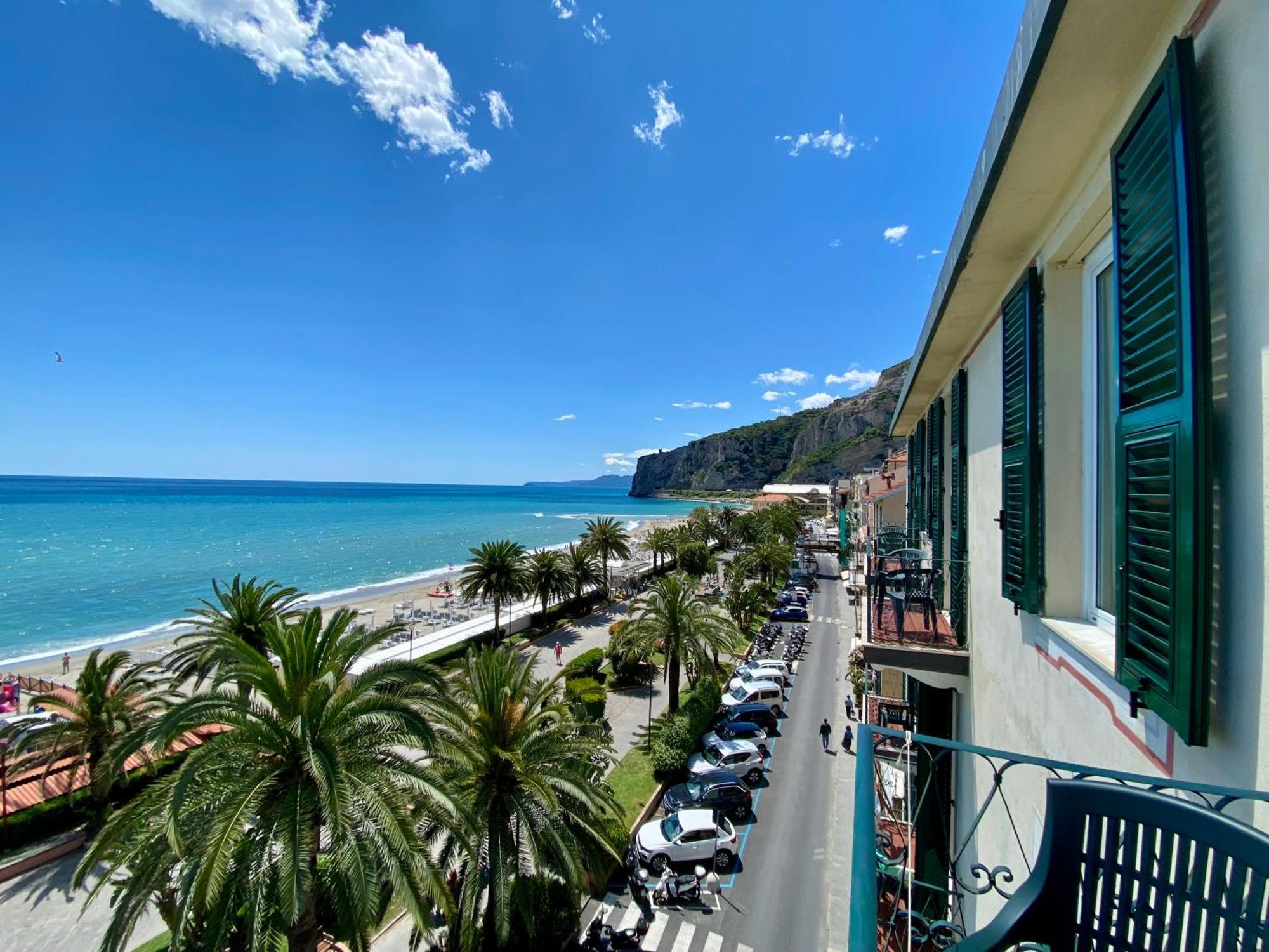 Hotel Gambone Финале Лигуре Экстерьер фото